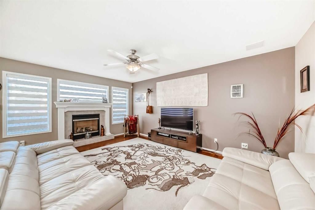 54 New Brighton Manor SE, Calgary — photo 2 of 29