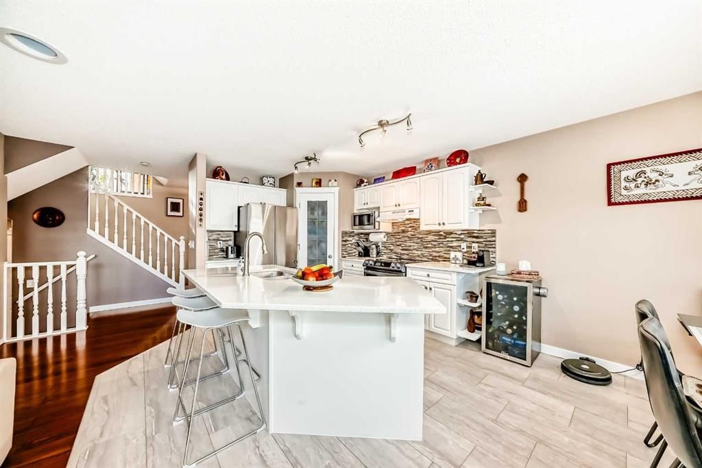54 New Brighton Manor SE, Calgary — photo 5 of 29
