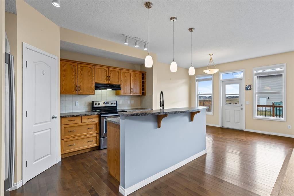 1043 Copperfield Boulevard SE, Calgary — photo 3 of 40