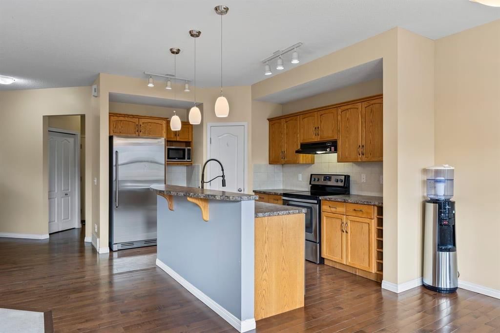 1043 Copperfield Boulevard SE, Calgary — photo 5 of 40