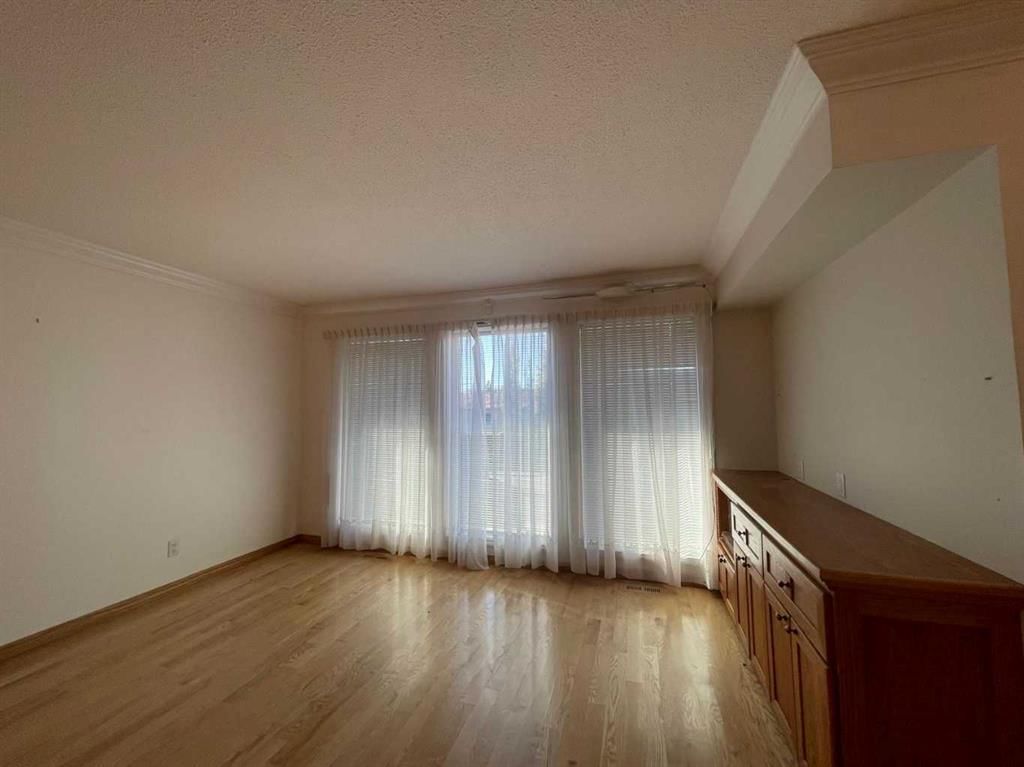 3506 Doverthorn Road SE, Calgary — photo 4 of 28