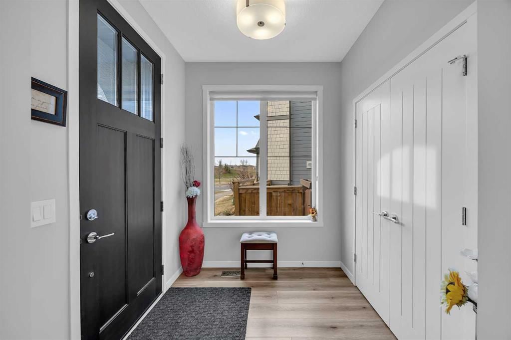275 Marine Drive SE, Calgary — photo 3 of 50