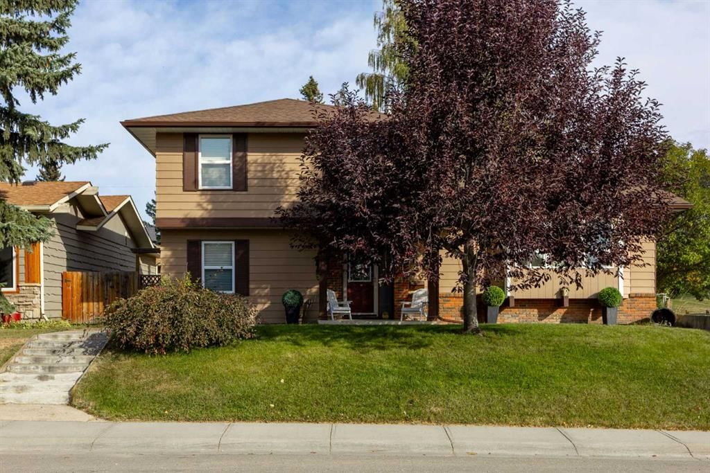 136 Parkside Crescent SE, Calgary — main listing photo