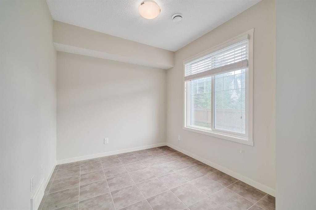 607 Nolanlake Villas NW, Calgary — photo 5 of 21