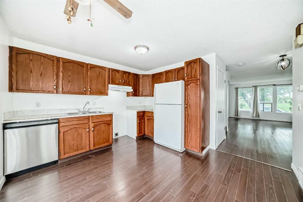 66 Templeby Way NE, Calgary — photo 4 of 37