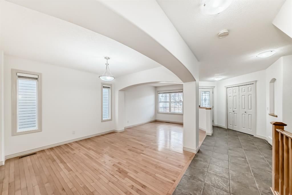 12 Evanston Rise NW, Calgary — photo 5 of 50