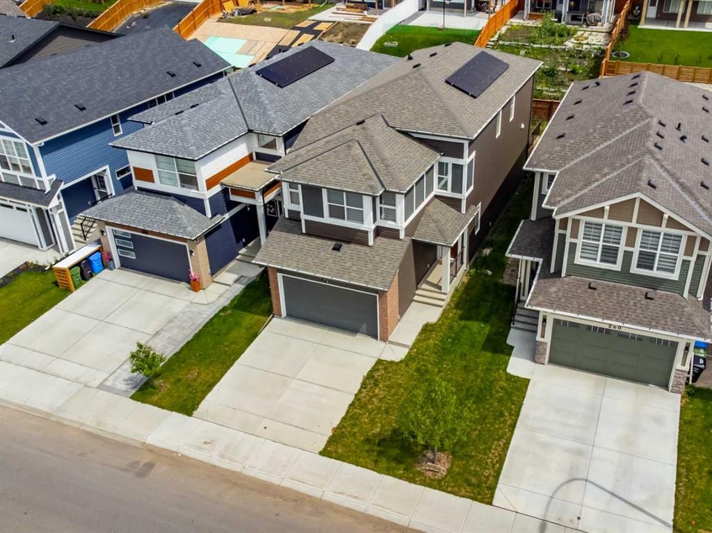 264 Lucas Way NW, Calgary — main listing photo