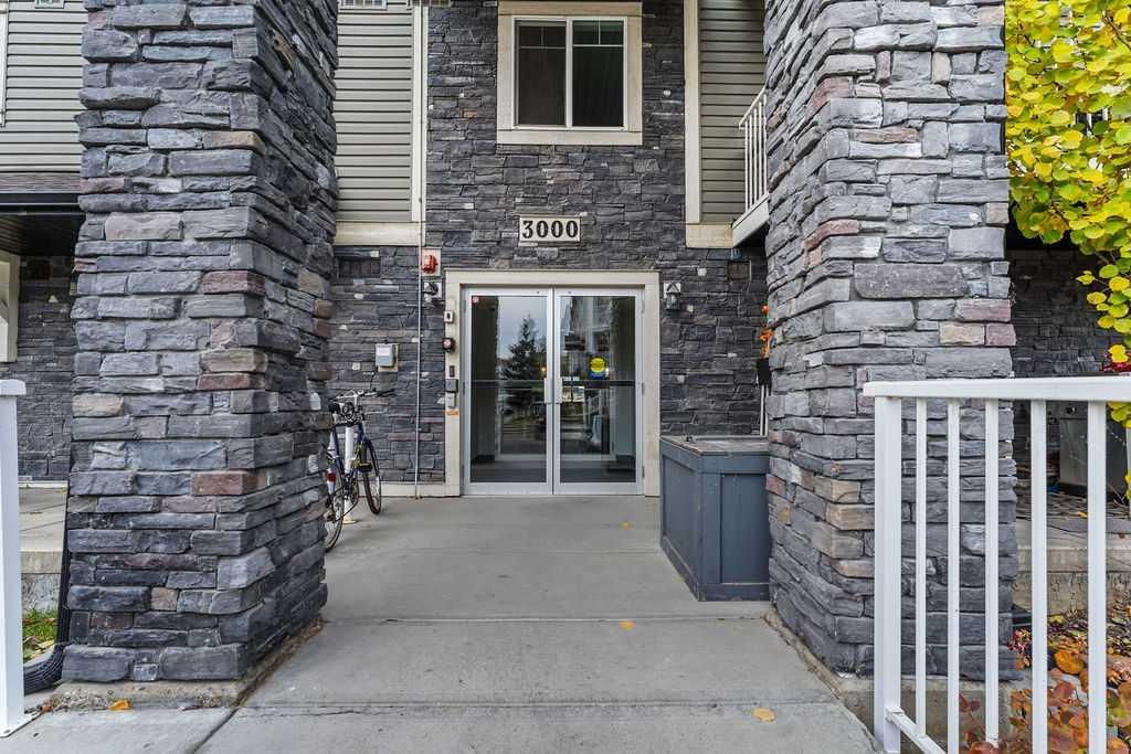 3208, 115 Prestwick Villas SE, Calgary — photo 3 of 33