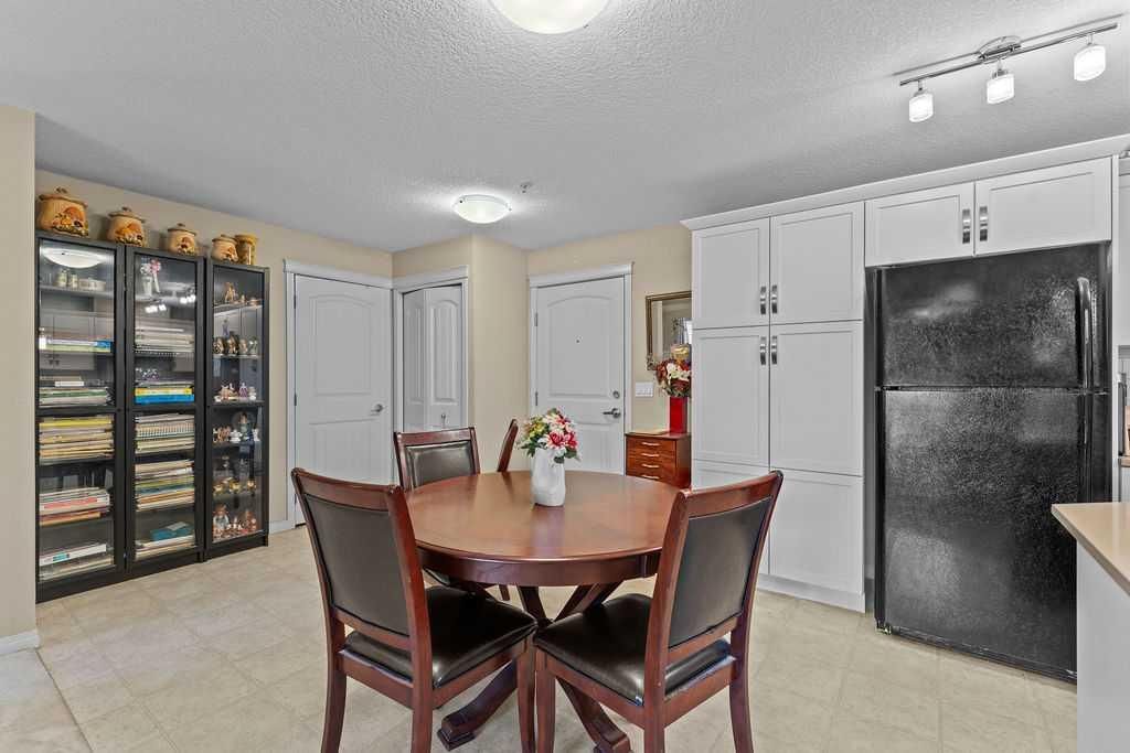 3208, 115 Prestwick Villas SE, Calgary — photo 5 of 33