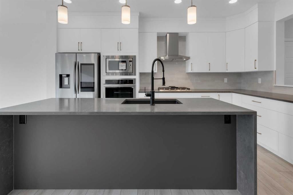 303 Calhoun Crescent NE, Calgary — photo 3 of 33