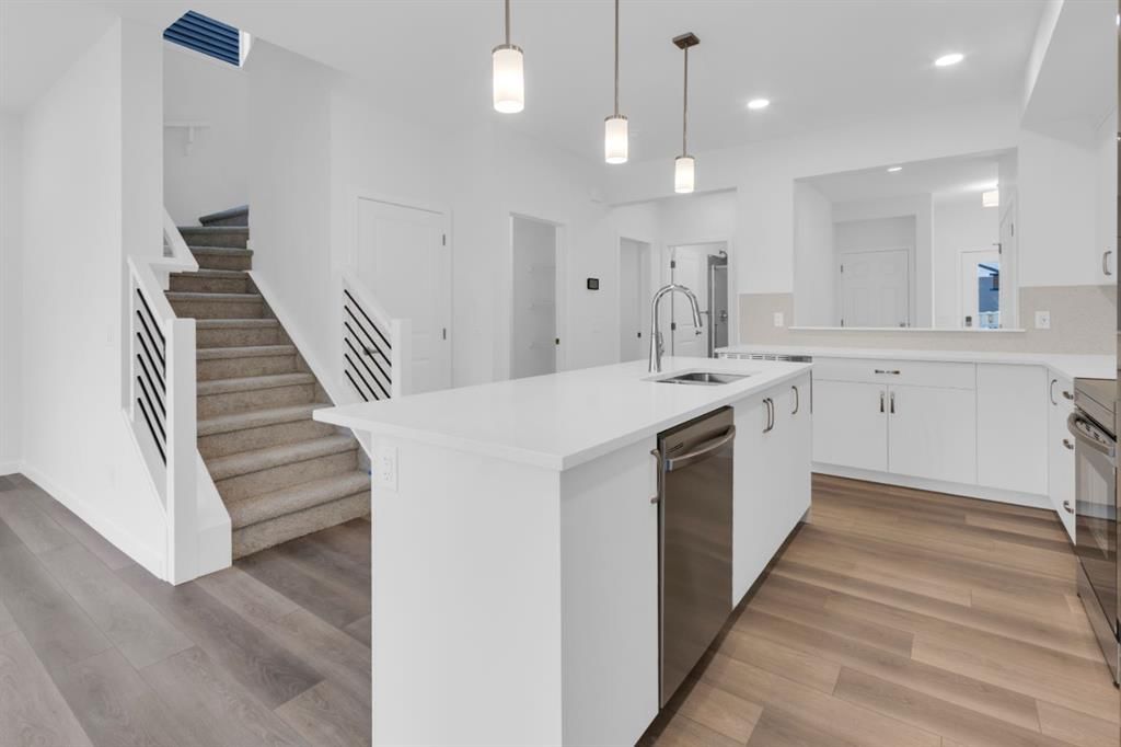 449 Savanna Landing NE, Calgary — photo 5 of 33