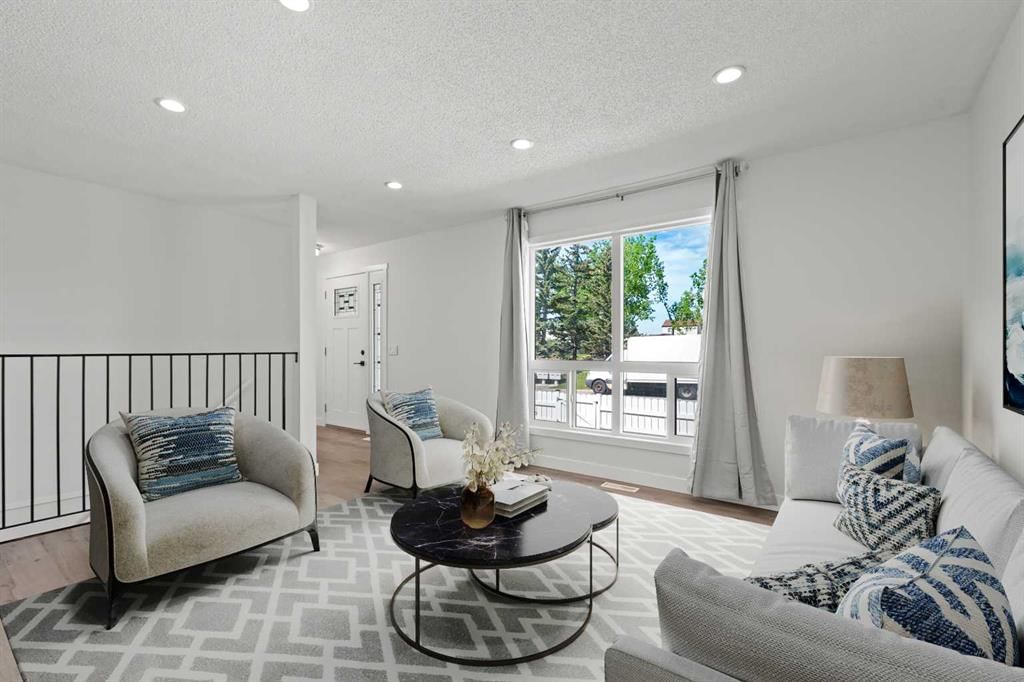 99 Abingdon Crescent NE, Calgary — photo 4 of 43