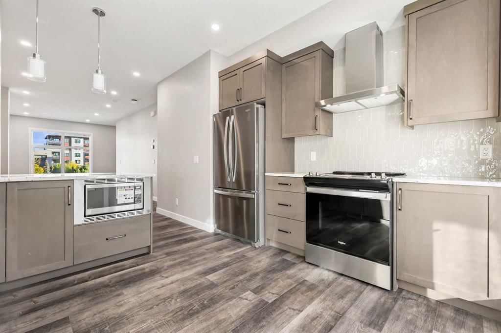 153 Mahogany Gardens SE, Calgary — photo 3 of 24