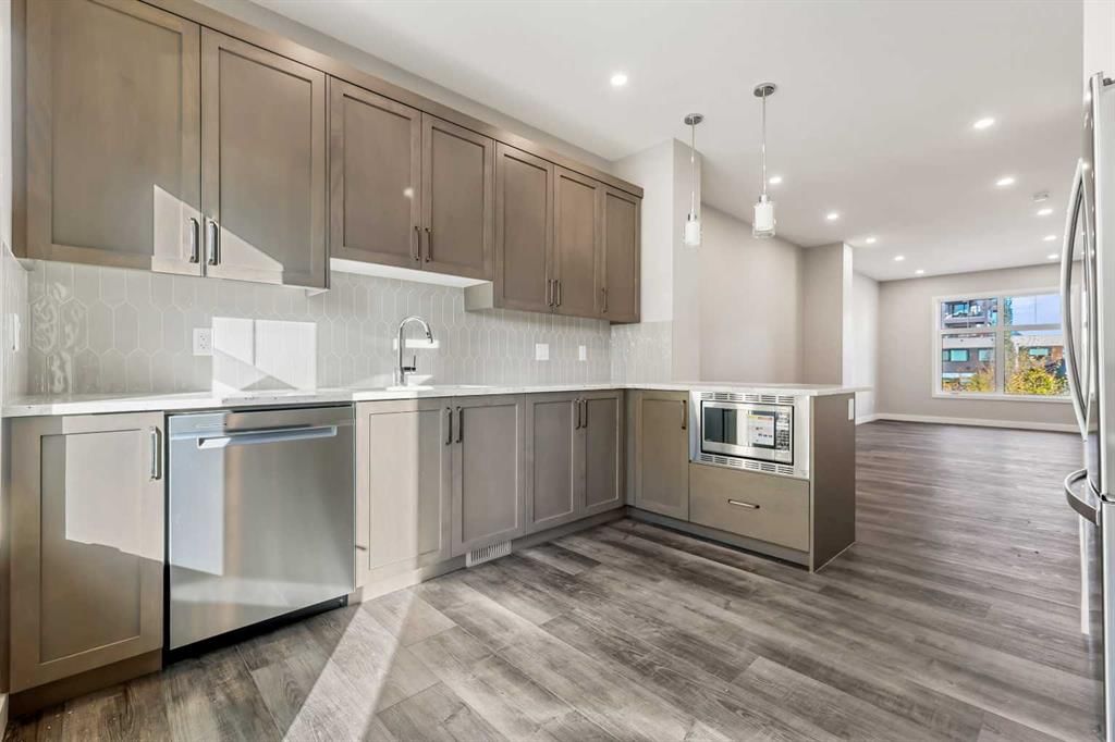 153 Mahogany Gardens SE, Calgary — photo 4 of 24