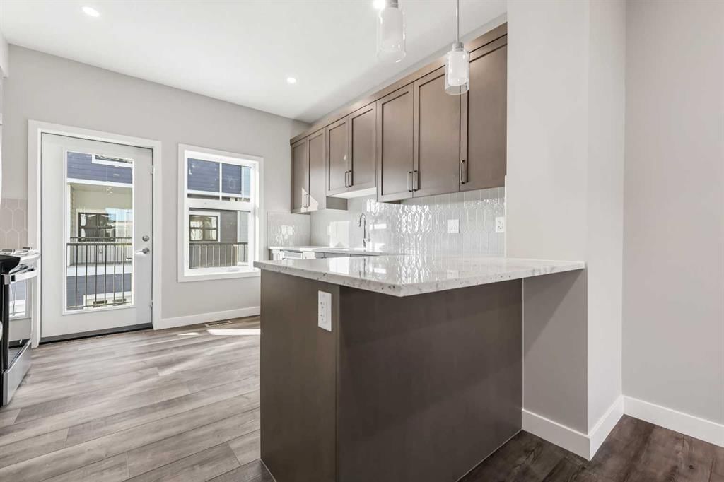153 Mahogany Gardens SE, Calgary — photo 5 of 24