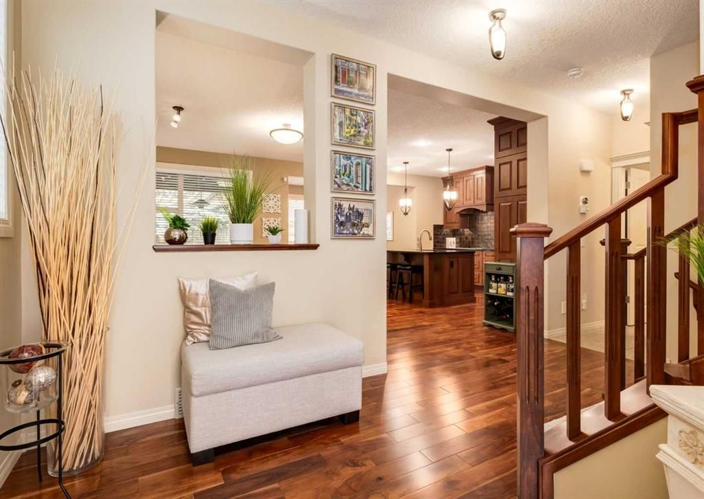 73 Cranarch Court SE, Calgary — photo 2 of 50
