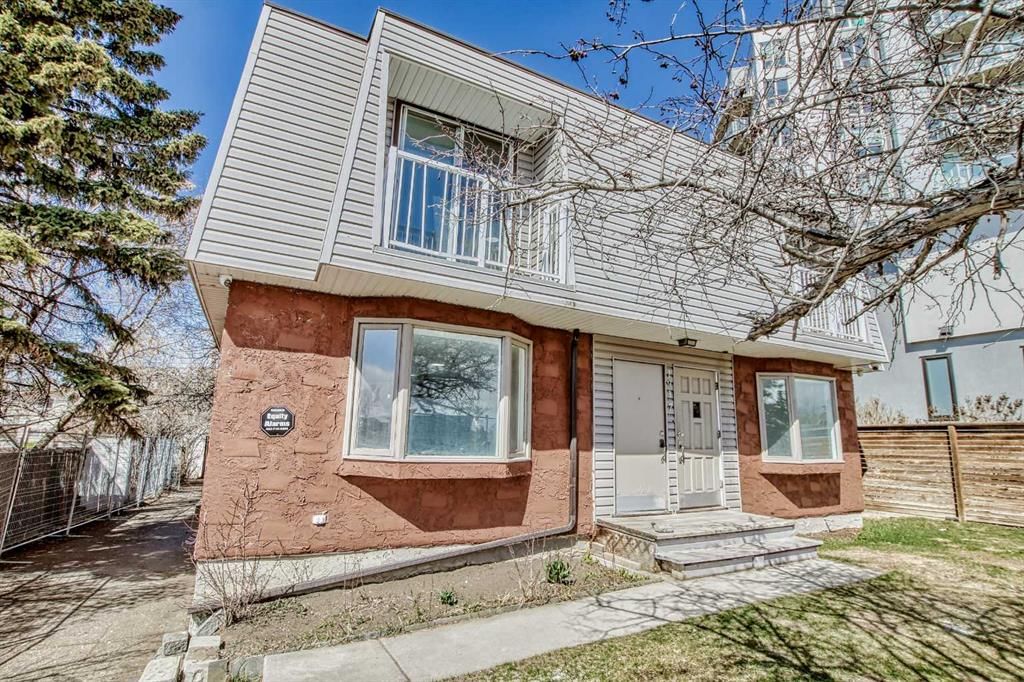 A,B,C,D,E, 1917 24 Street SW, Calgary — photo 2 of 45