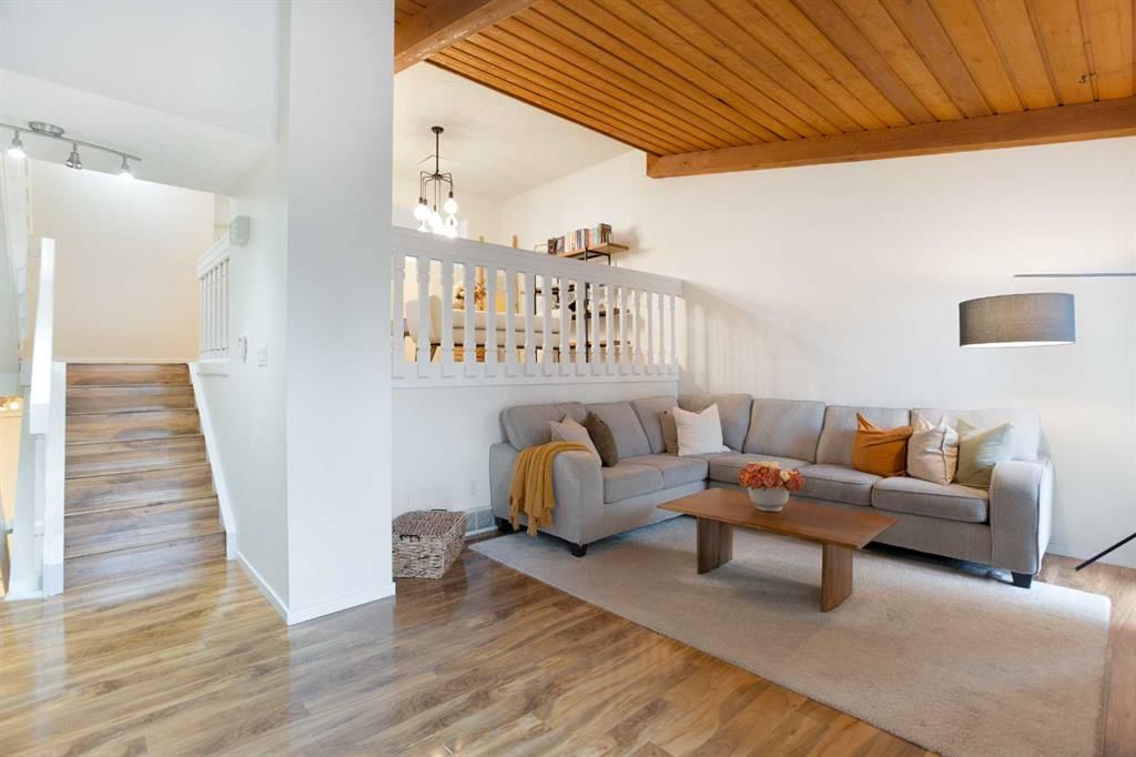 54, 10030 Oakmoor Way SW, Calgary — photo 2 of 30