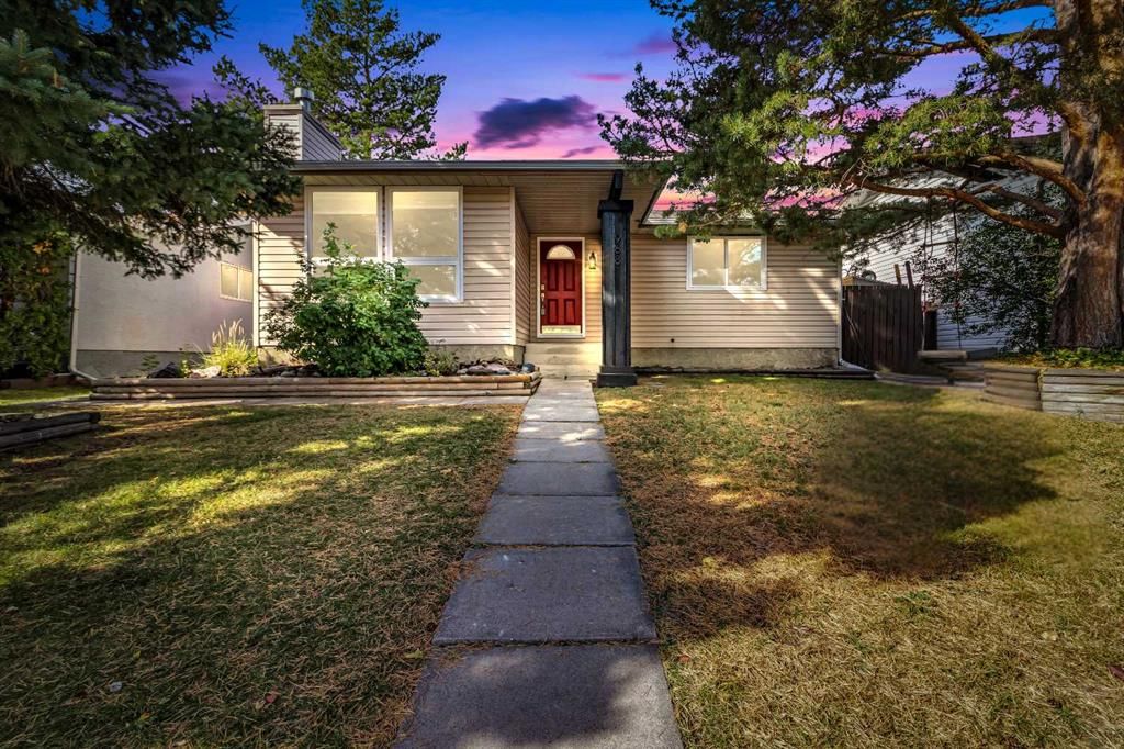 968 Bracewood Rise SW, Calgary — main listing photo