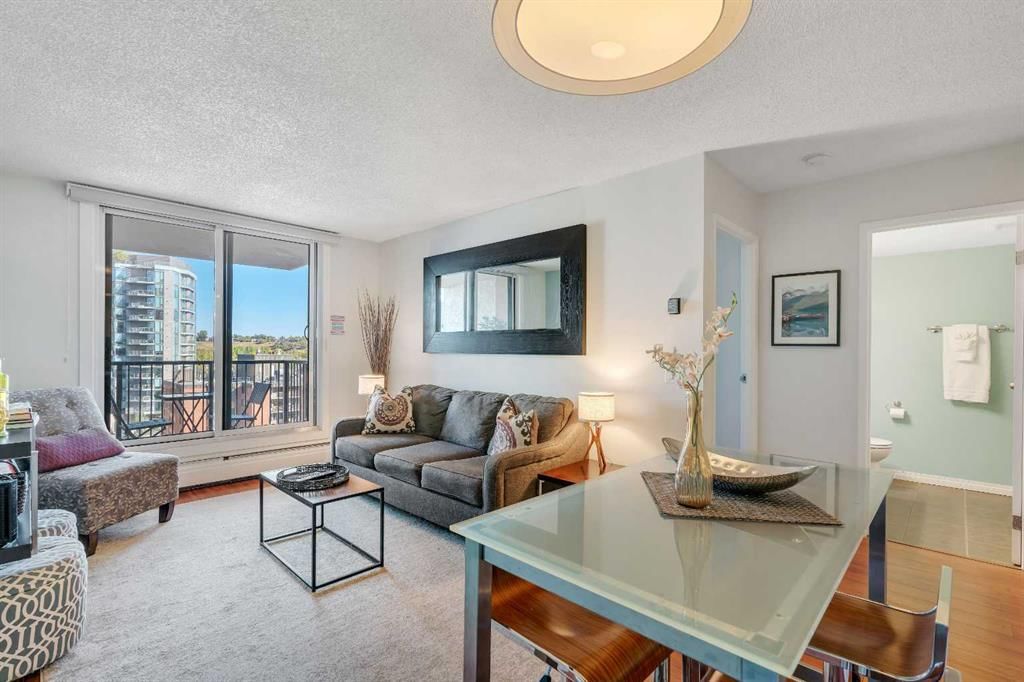 815, 738 3 Avenue SW, Calgary — main listing photo