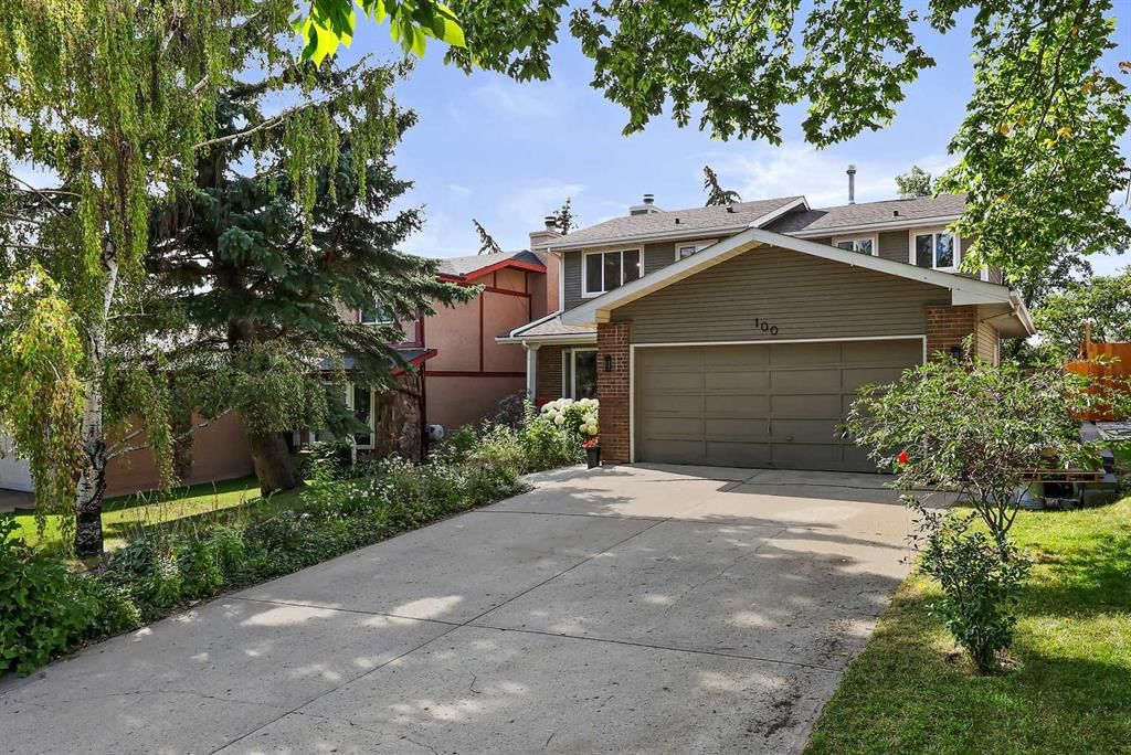 100 Hawkfield Crescent NW, Calgary — photo 2 of 39