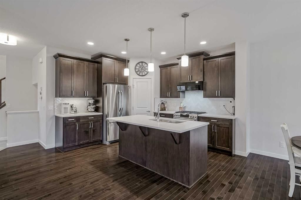 41 Walgrove Green SE, Calgary — photo 5 of 50