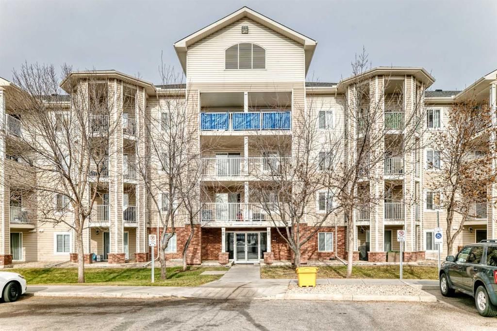 312, 17 Country Village Bay NE, Calgary — main listing photo