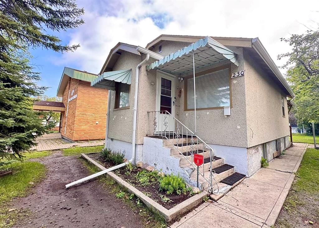 230 8A Street NE, Calgary — photo 2 of 29