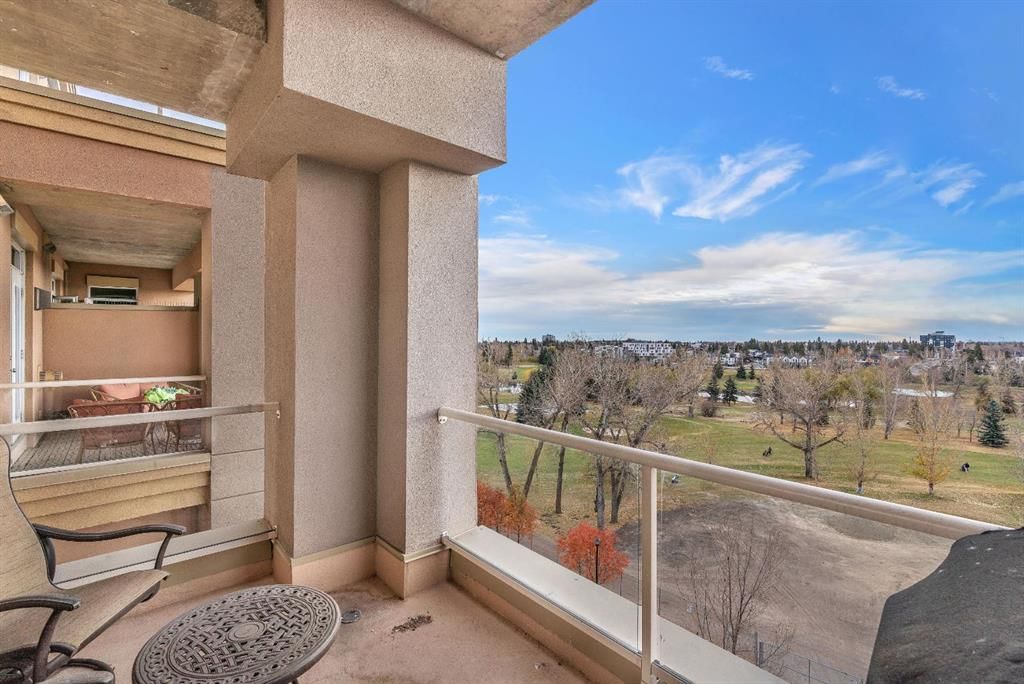 3601, 24 Hemlock Crescent SW, Calgary — main listing photo