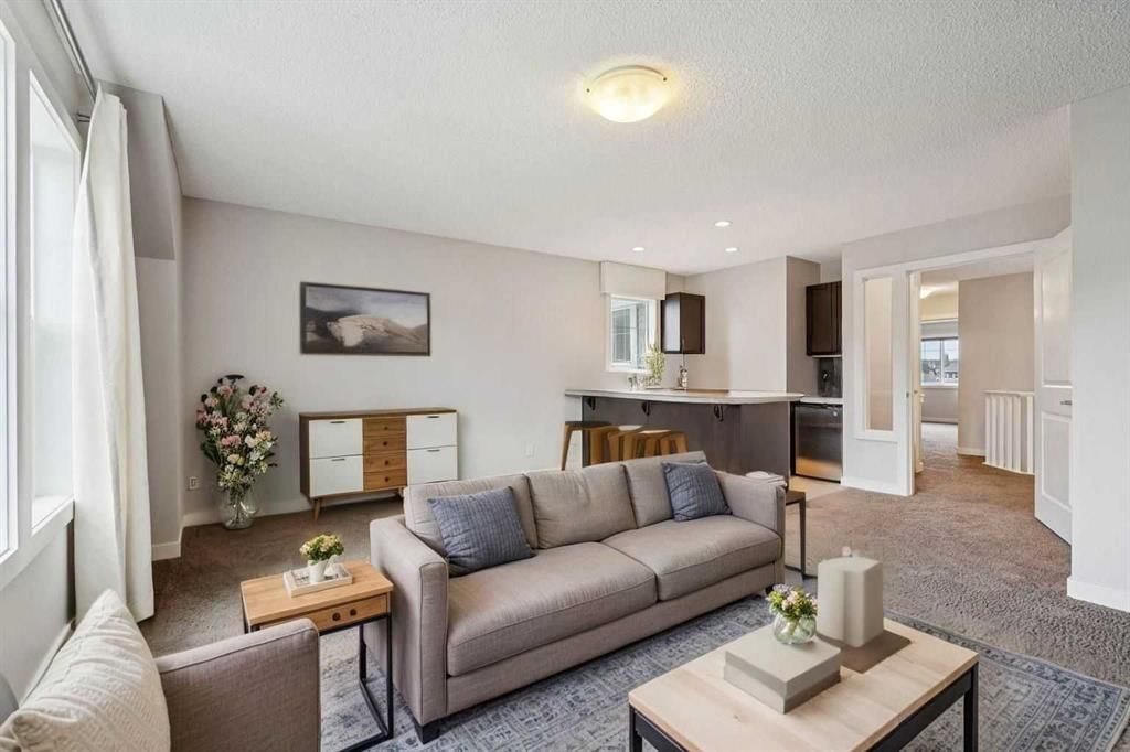 15 Sherwood Gate NW, Calgary — photo 3 of 32