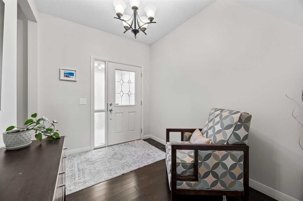 40 Chaparral Valley Green SE, Calgary — photo 5 of 49