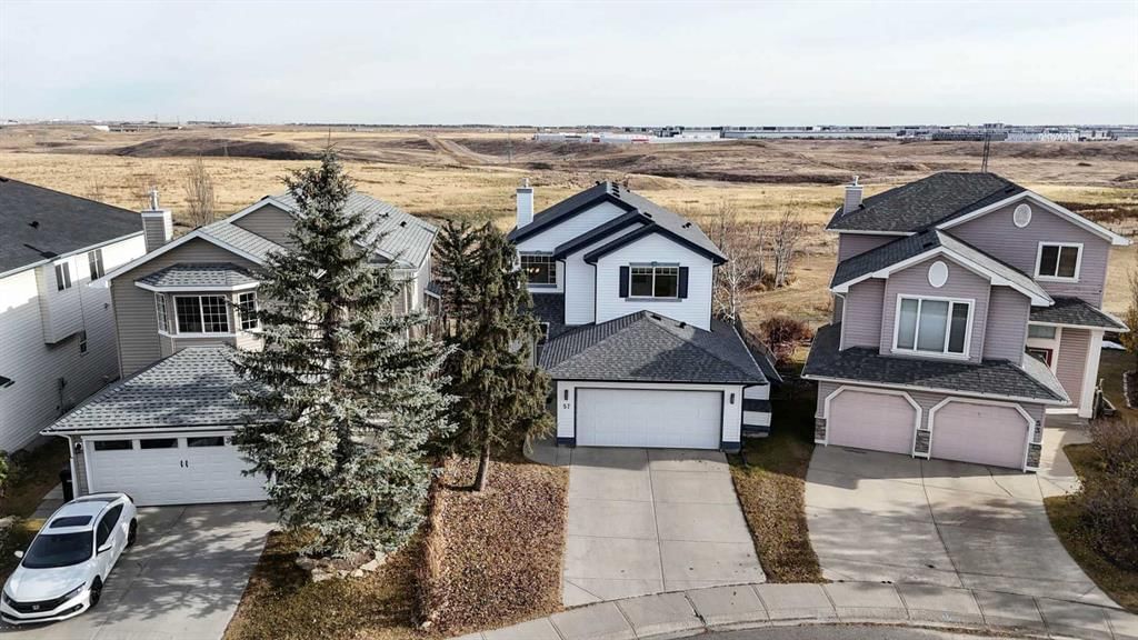 57 Coville Crescent NE, Calgary — photo 5 of 36