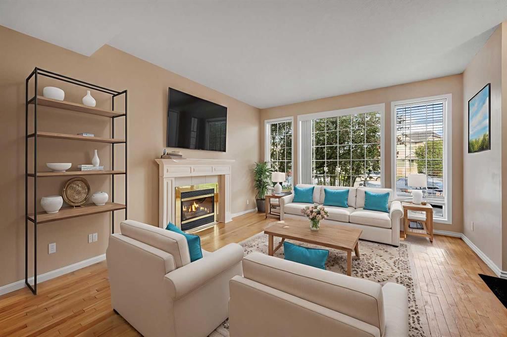 39 Anaheim Court NE, Calgary — photo 2 of 26