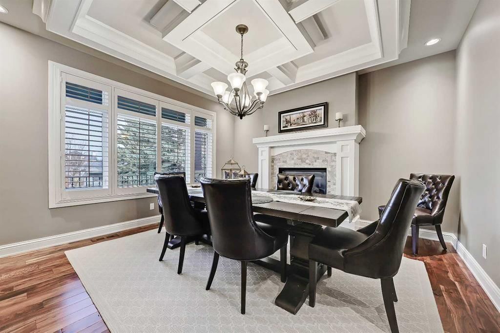 1739 49 Avenue SW, Calgary — photo 4 of 50