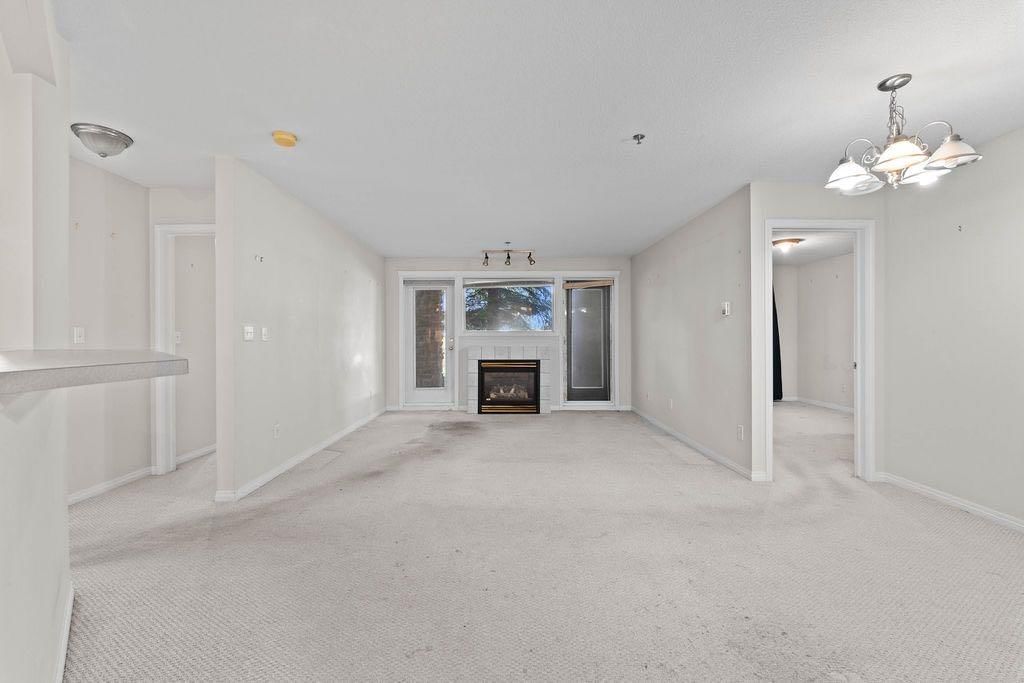 109, 4507 45 Street SW, Calgary — photo 5 of 33
