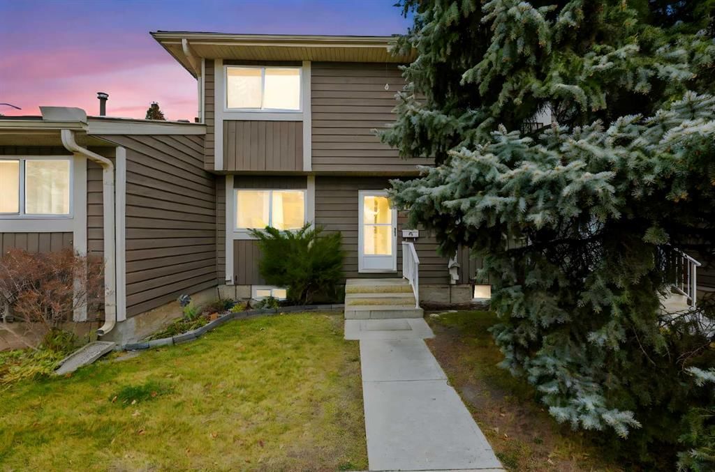 13, 14736 Deerfield Drive SE, Calgary — main listing photo