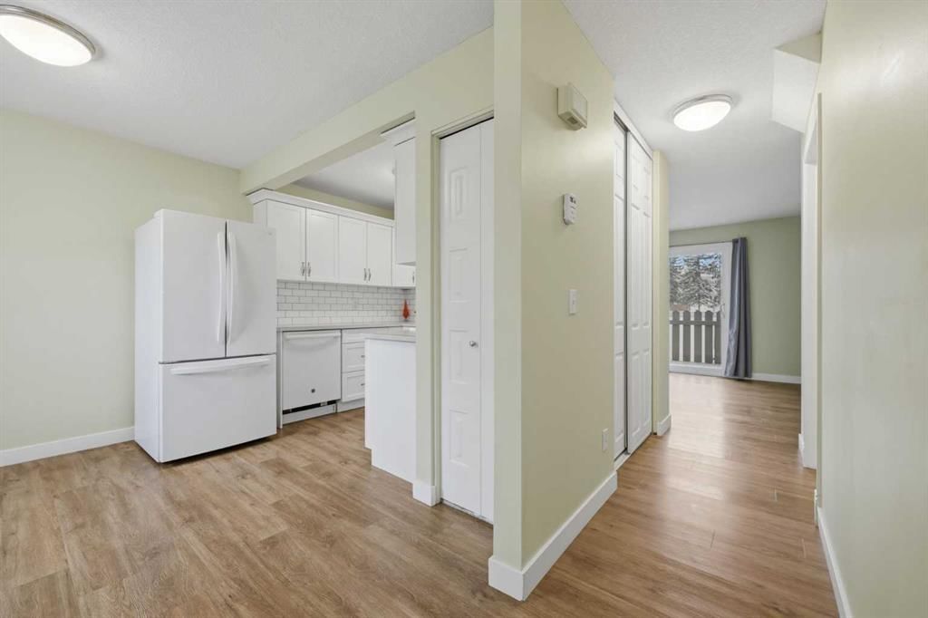 13, 14736 Deerfield Drive SE, Calgary — photo 4 of 48