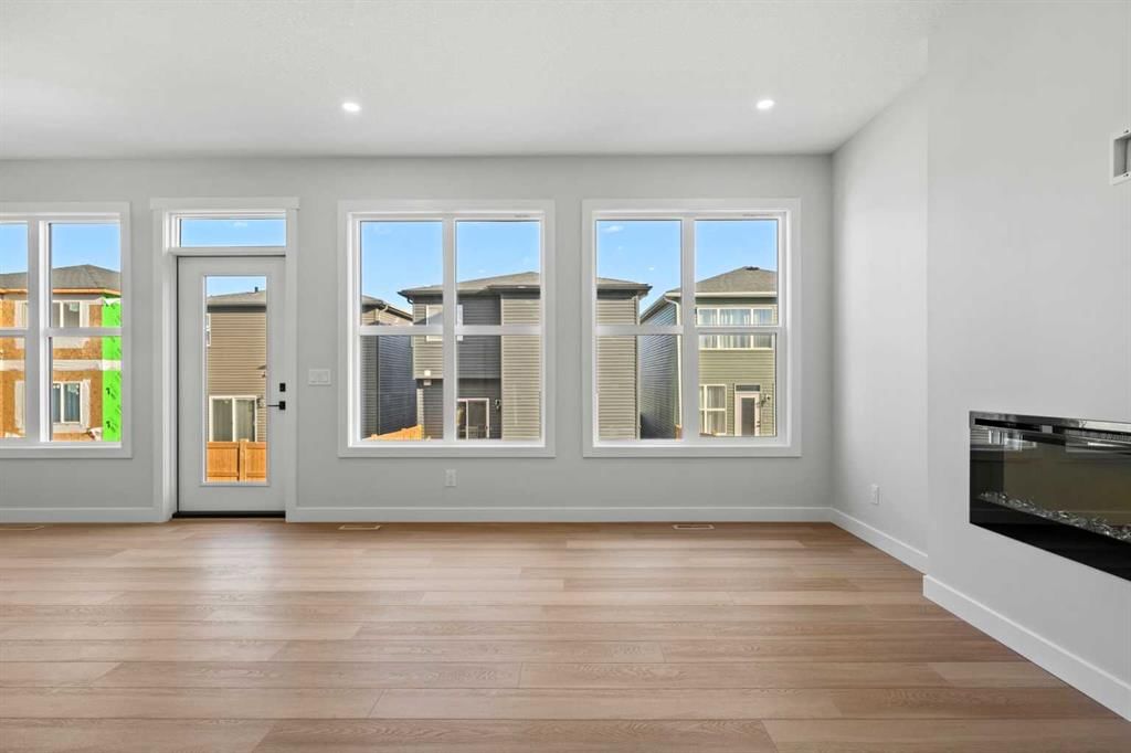 38 Amblefield Common NW, Calgary — photo 3 of 50