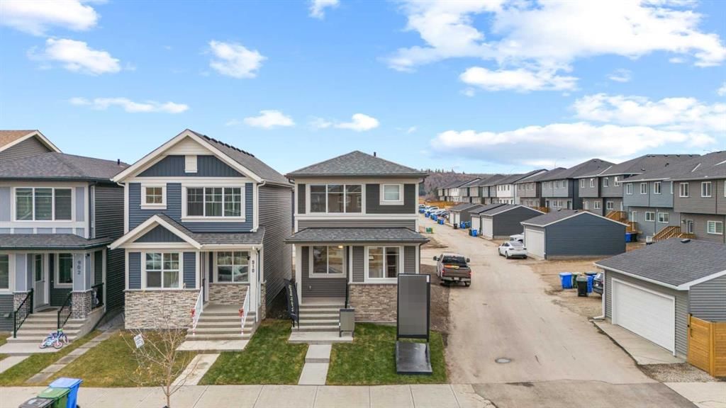 918 Creekside Boulevard SW, Calgary — main listing photo