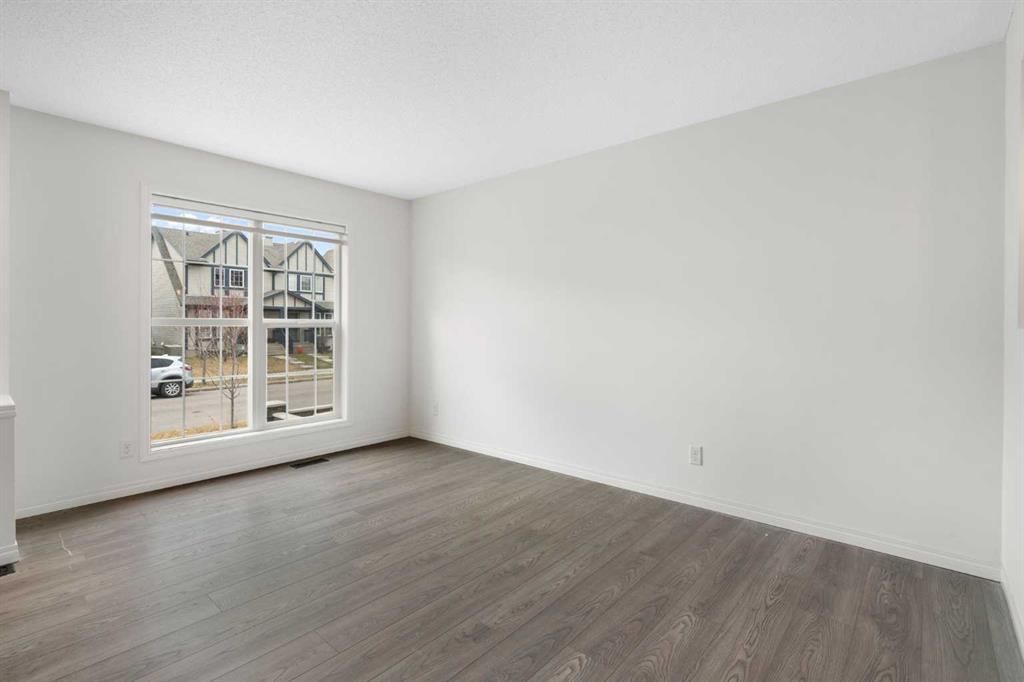 211 Elgin Meadows Gardens SE, Calgary — photo 3 of 46