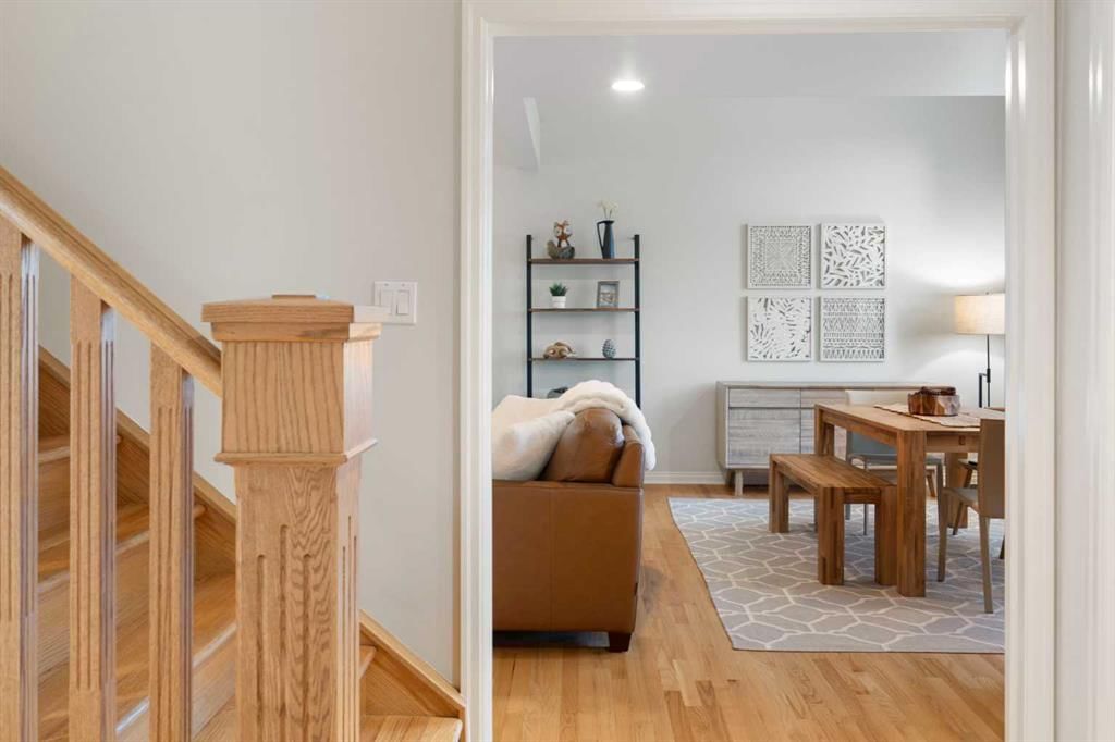 2827 Canmore Road NW, Calgary — photo 4 of 50