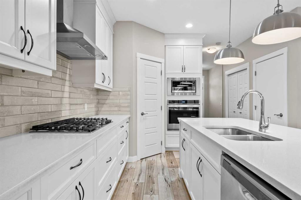 90 Seton Grove SE, Calgary — photo 3 of 47