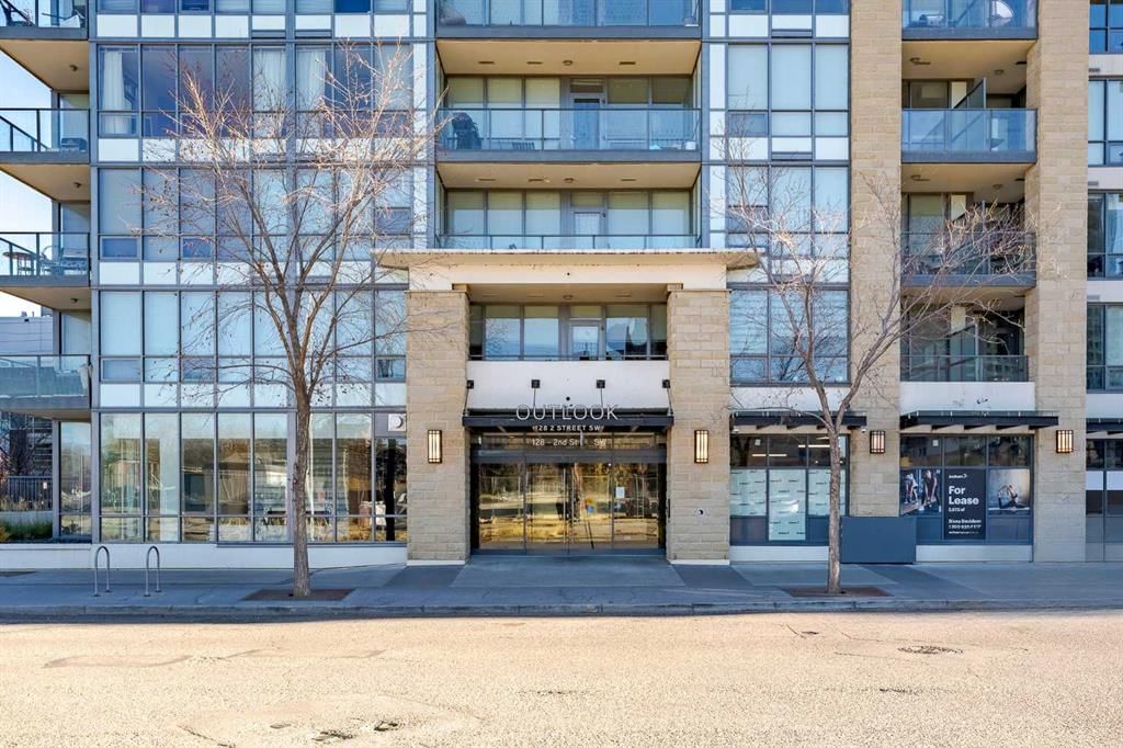 301, 128 2 Street SW, Calgary — photo 2 of 35