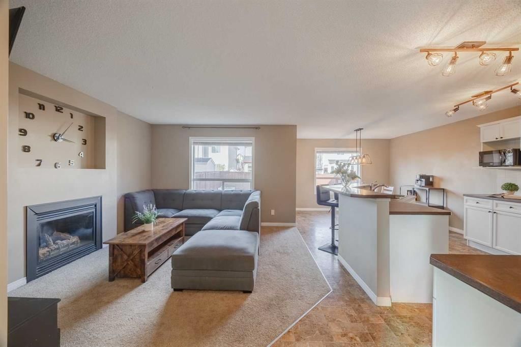 177 Silverado Range View SW, Calgary — photo 2 of 34