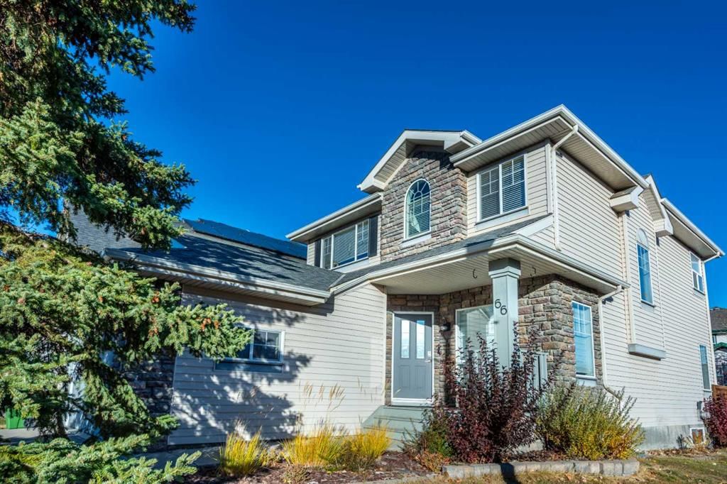 66 Wentworth Road SW, Calgary — photo 4 of 43