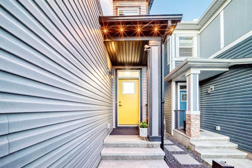 839 seton Circle SE, Calgary — photo 2 of 50