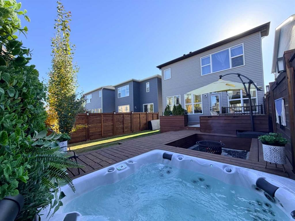 839 seton Circle SE, Calgary — photo 3 of 50