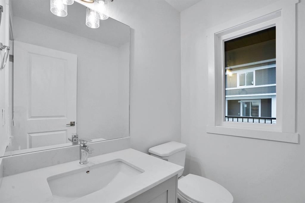 178 Belmont Street SW, Calgary — photo 5 of 37