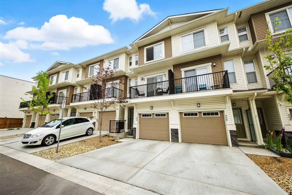908 Sage Hill Grove NW, Calgary — main listing photo