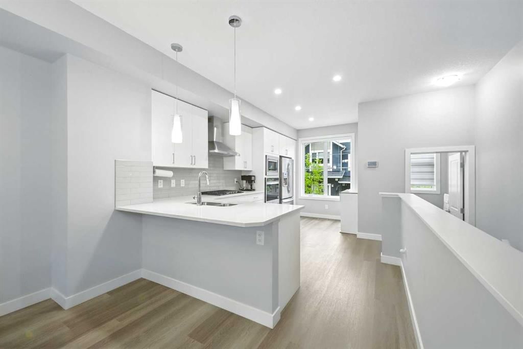 908 Sage Hill Grove NW, Calgary — photo 4 of 44